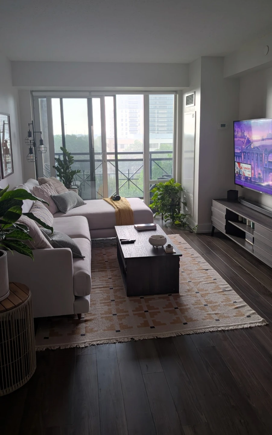 Everyroom Urban Edge Sectional Couch - Off White - photo 2