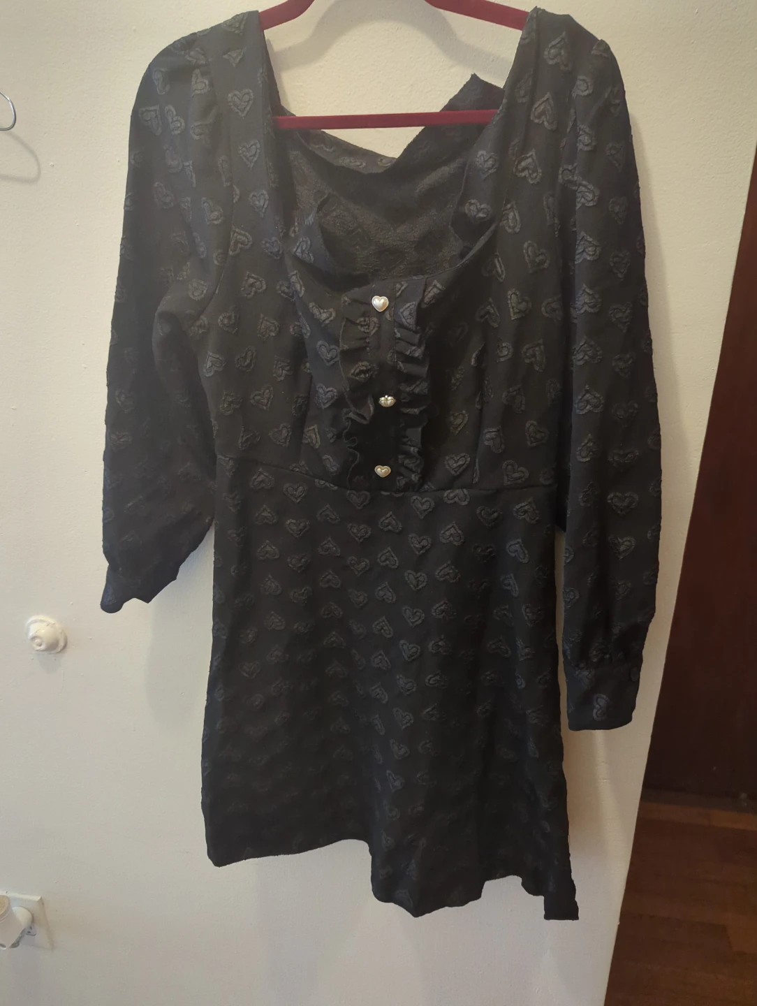 Black Heart Pattern Dress with Ruffle Detail - photo 4