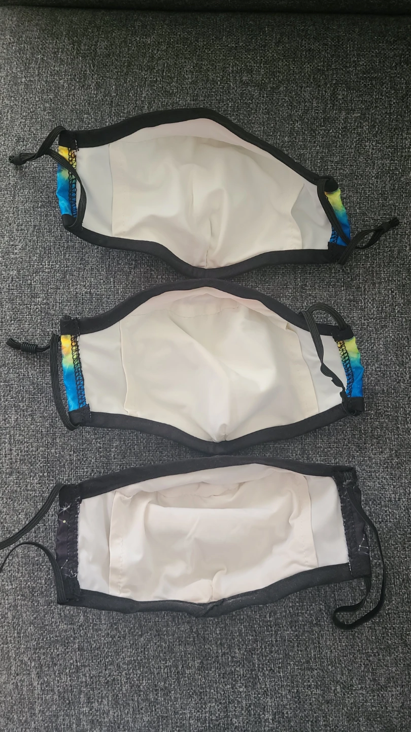 3 Reusable Face Masks with Valves never used - photo 2