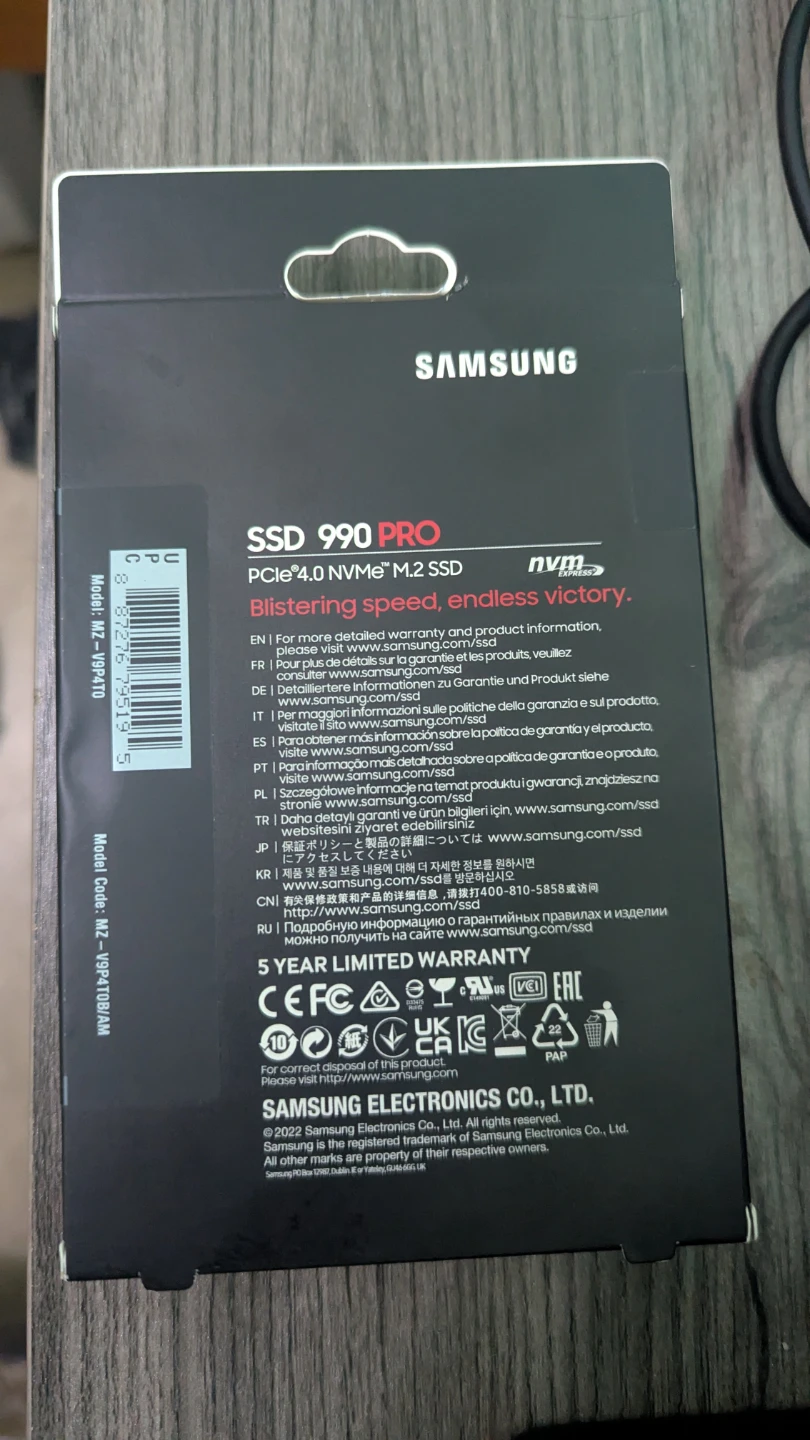 BRAND NEW SEALED - Samsung 990 PRO 4TB NVMe M.2 SSD - photo 3