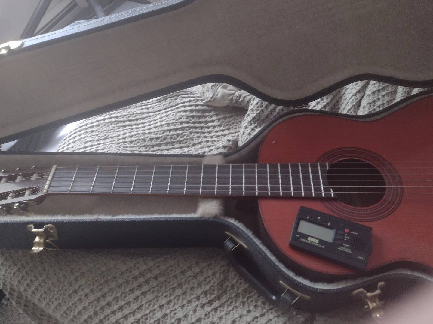 Yamaha G-55-1 Classical Guitar with Korg Tuner and Case