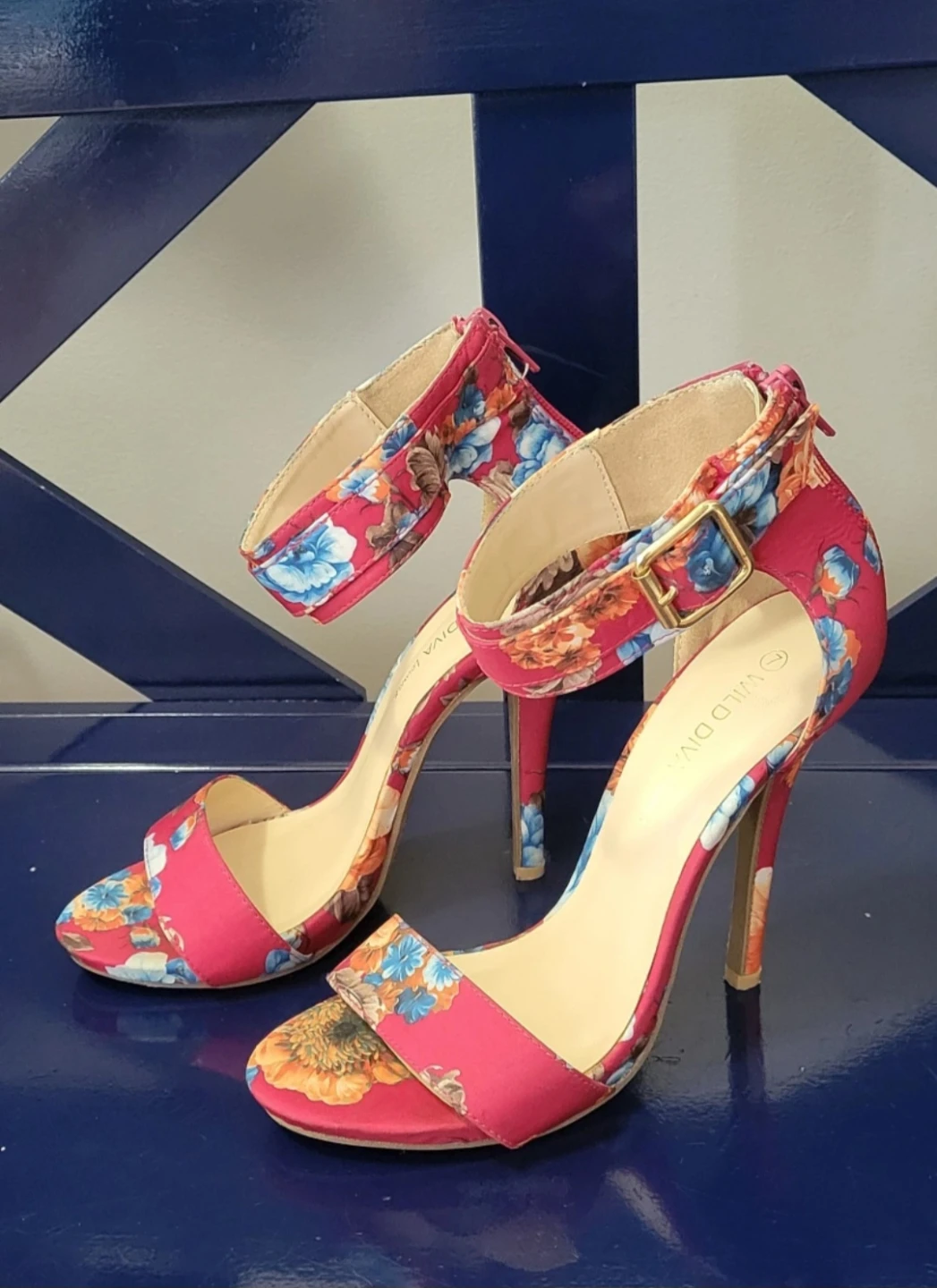 Wild Diva Lounge Floral High Heel Sandals - Size 7