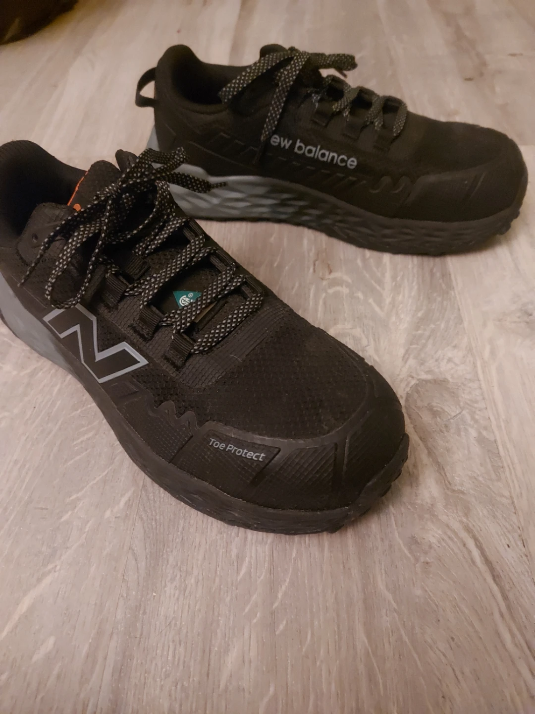 Womans New Balance "Toe Protect" Work Shoes
