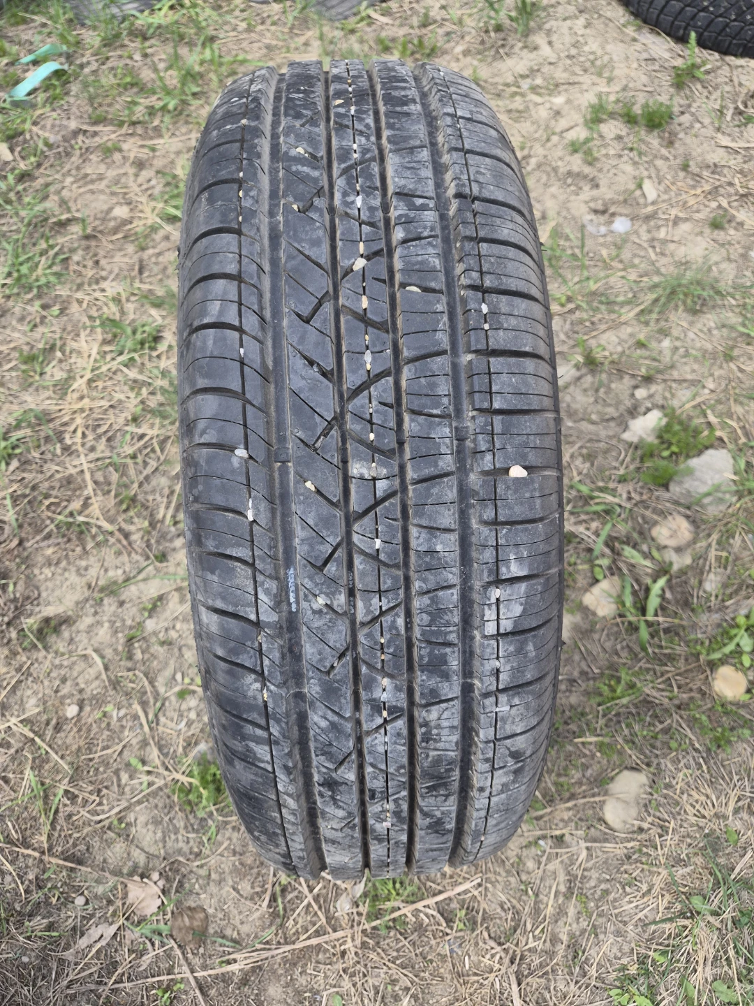 Single summer tire 215,65,16 - photo 2