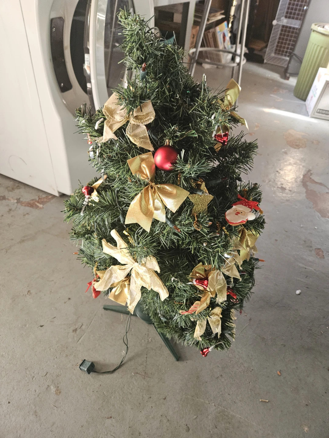 Pre-decorated Christmas Tree - photo 4