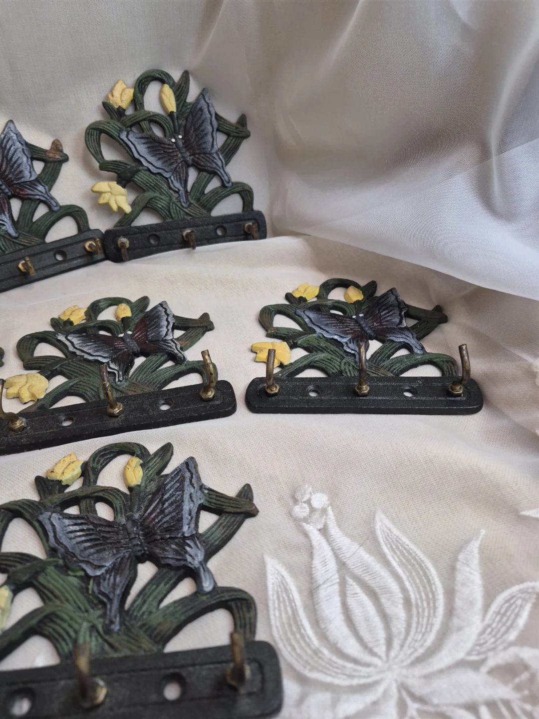 Lot of 6 Metal Cast Iron Wall Hanging Decor With Butterflies - photo 4