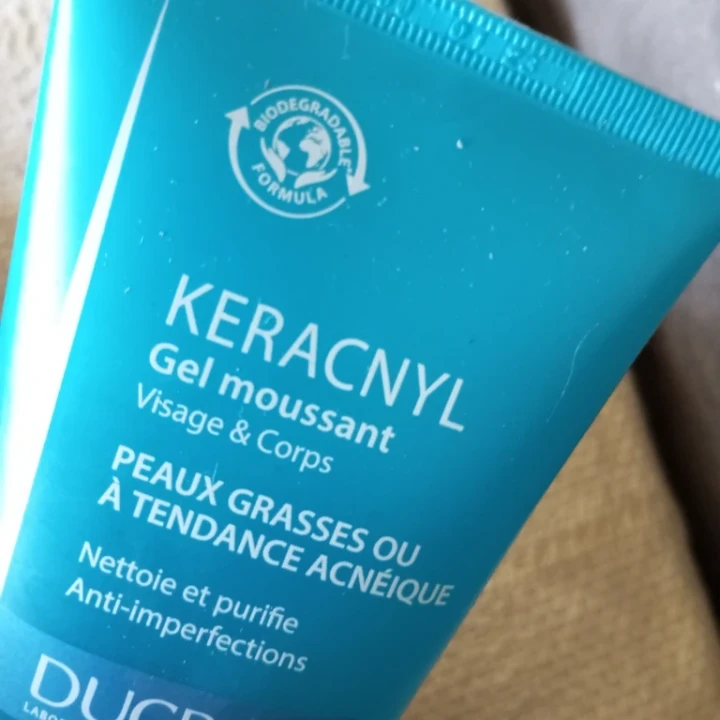 Ducray Keracnyl Foaming Gel Face & Body 200 ml - photo 2