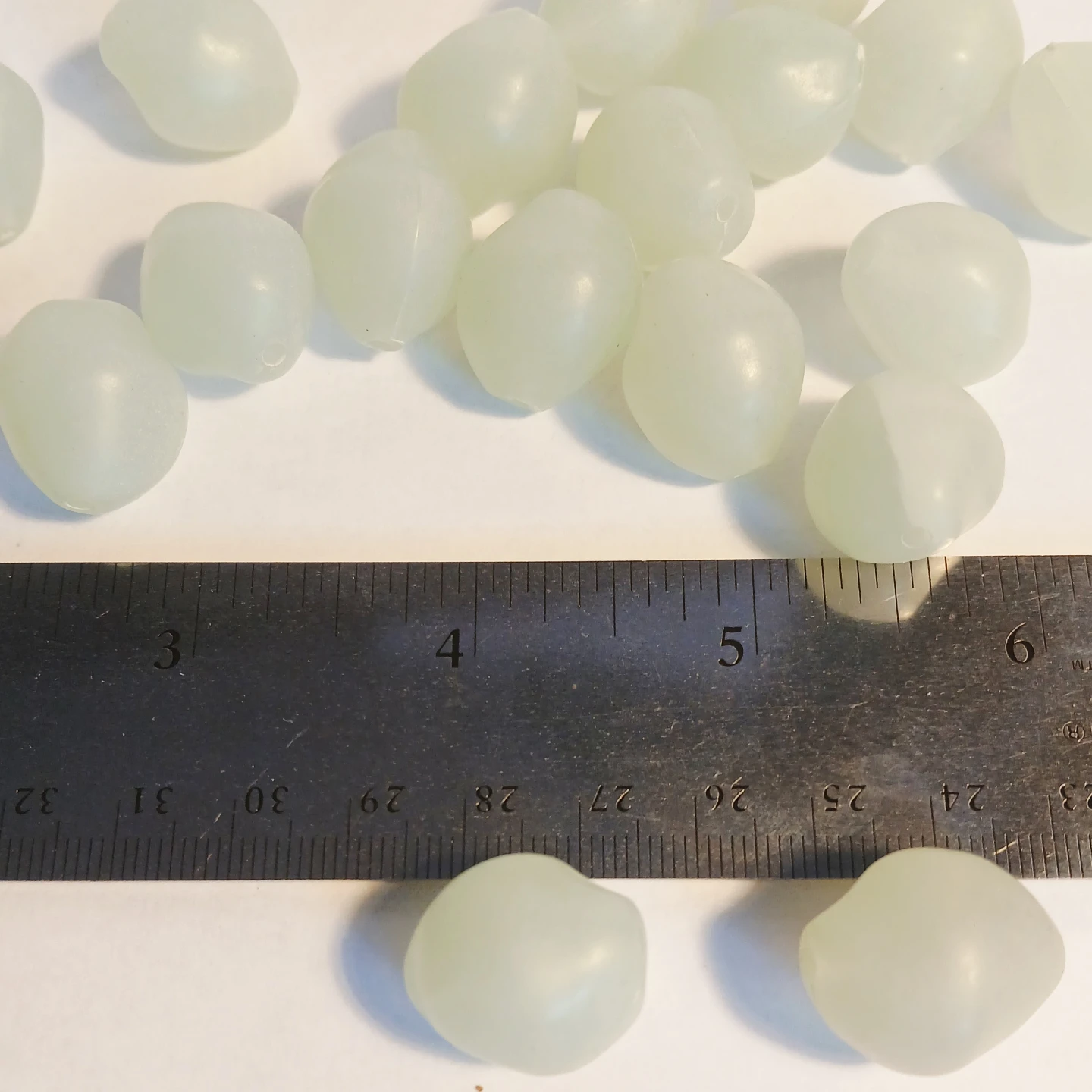 Glow in the large mint beads. Lot of 20 - photo 5