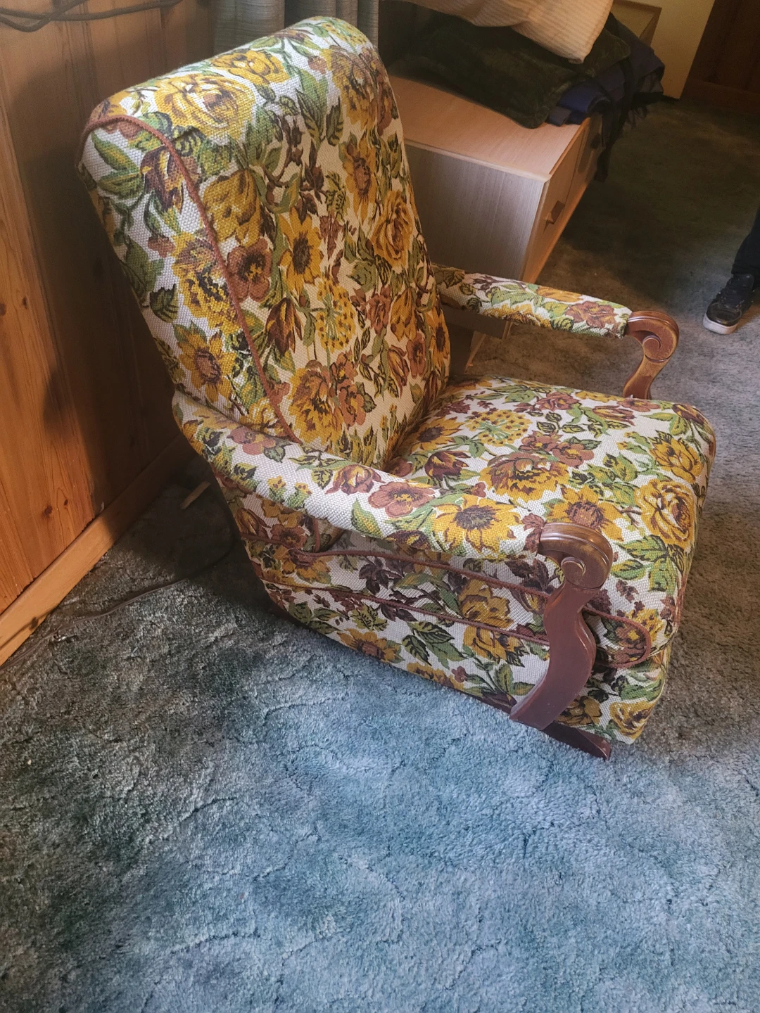 Vintage Floral Armchair - photo 2