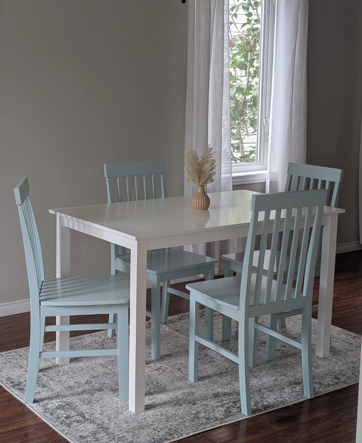 Dining Table and 4 Chairs Set