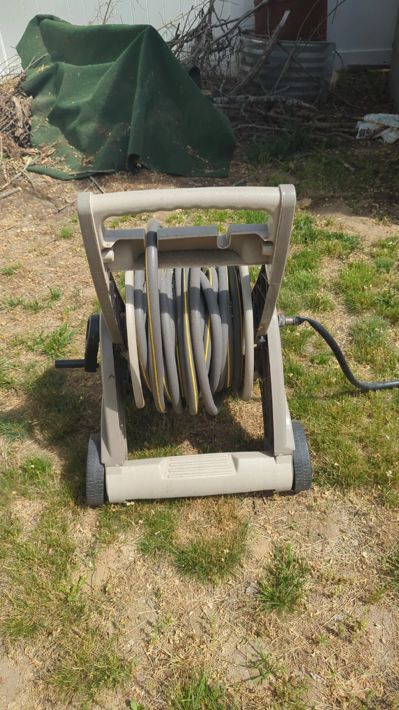 Hose Reel Cart with Hose and Sprayer - photo 3