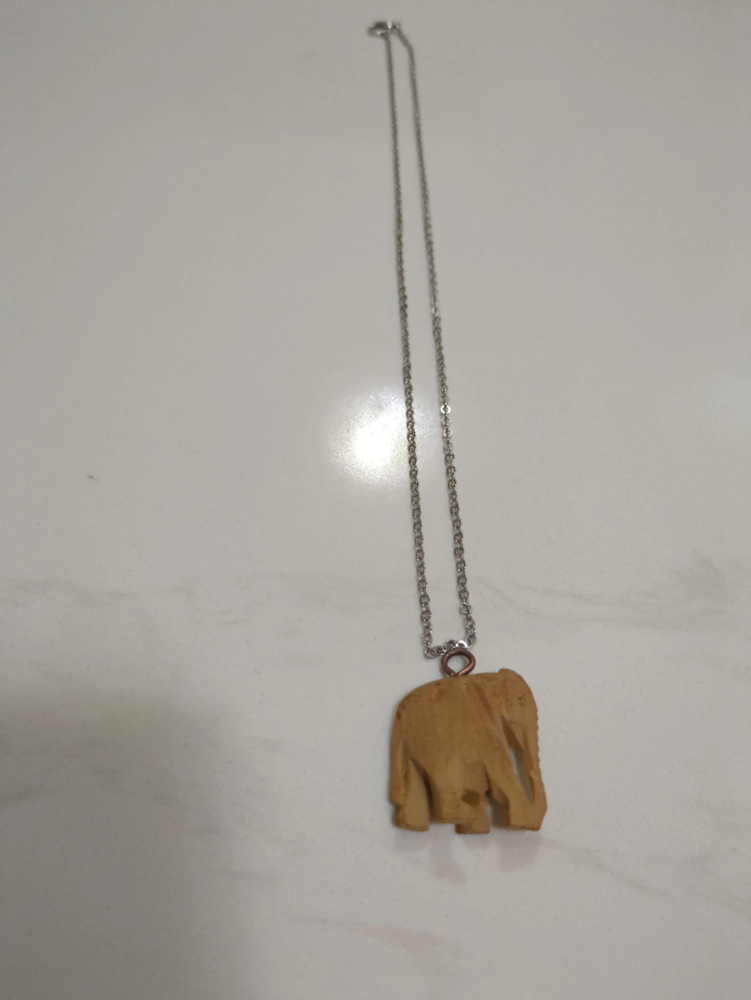 ⚽ Carved  sandalwood  elephant pendant necklace - photo 3