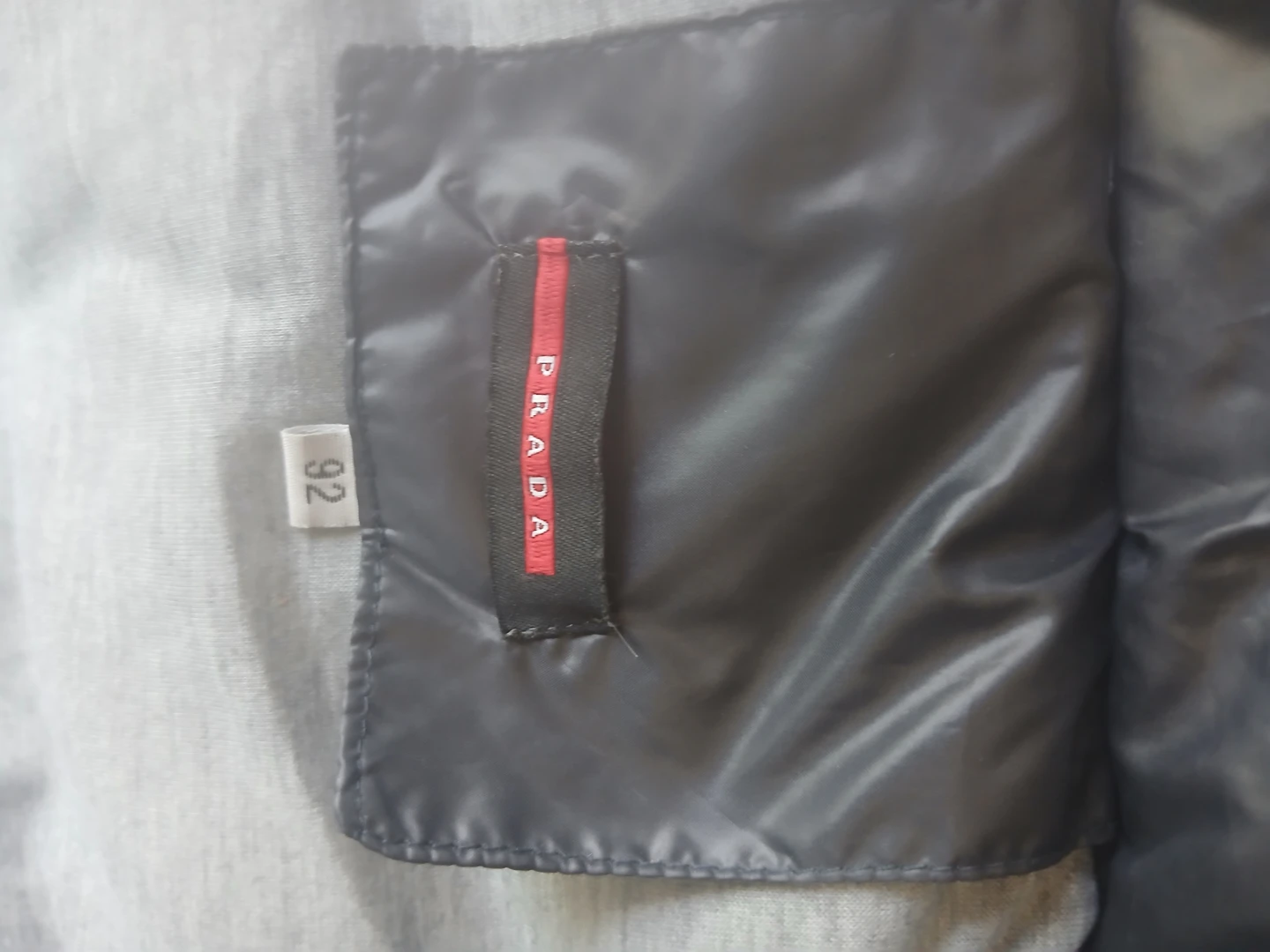 Prada Puffer Vest (open to offer's) - photo 4