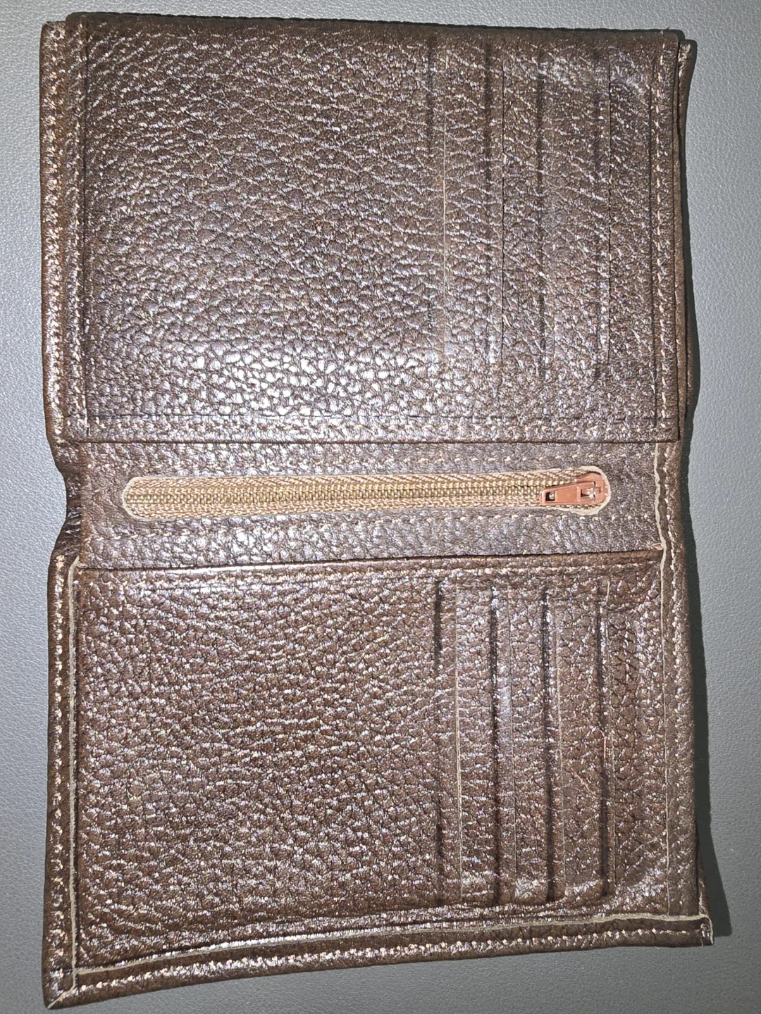 Takcharm Brown Leather Bifold Wallet - photo 2