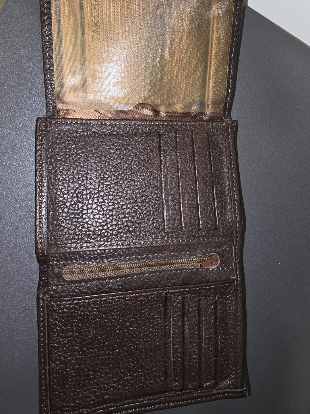 Takcharm Brown Leather Bifold Wallet - photo 3