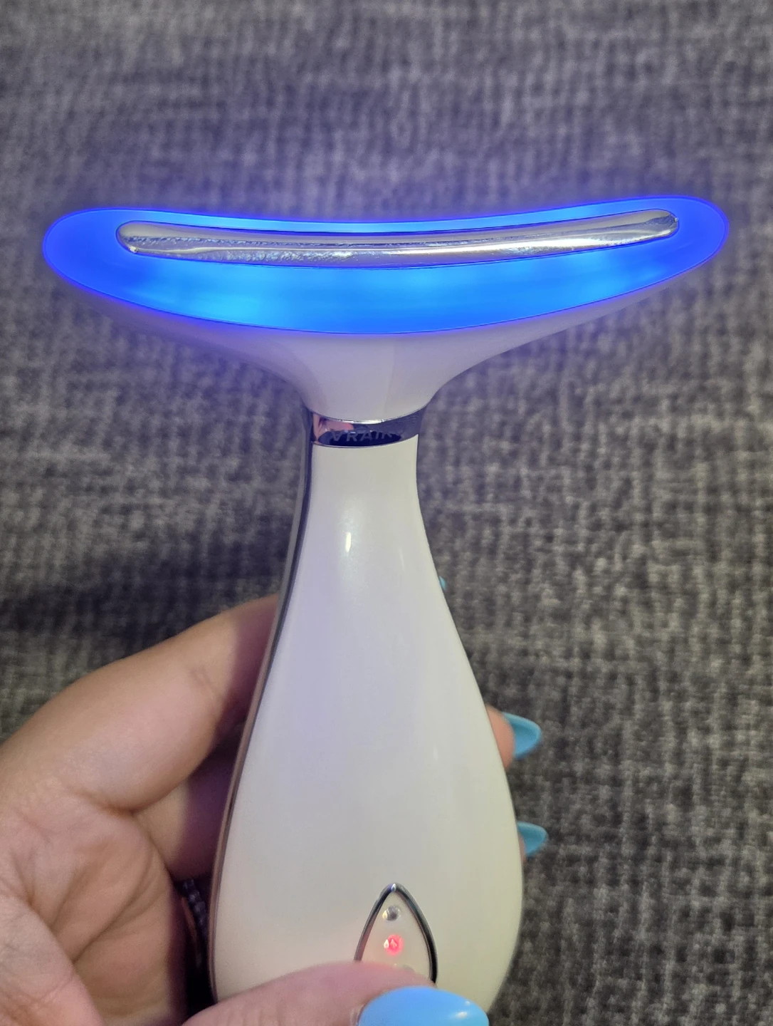 Vraiko Lily Neck & Face Beauty Massager - photo 4