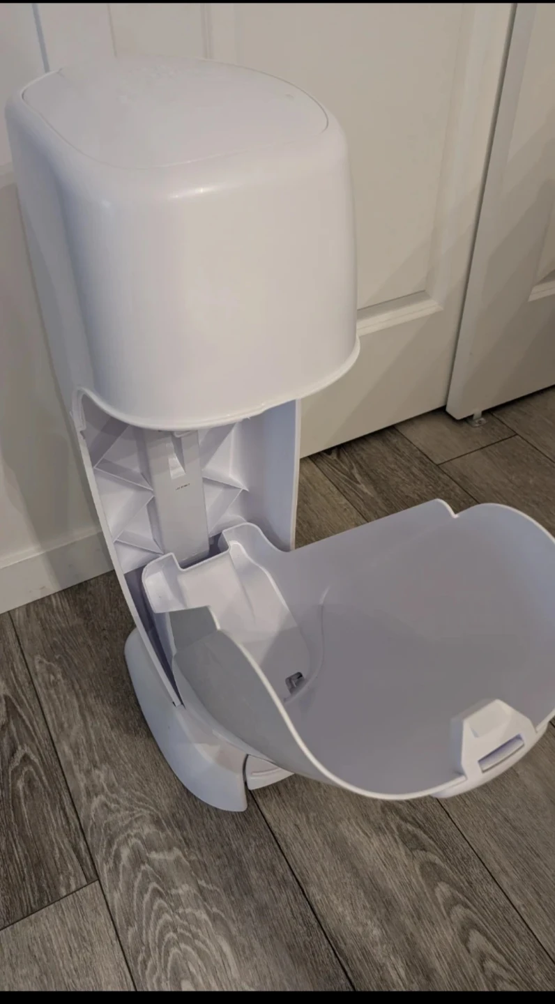 White Diaper Pail - photo 2