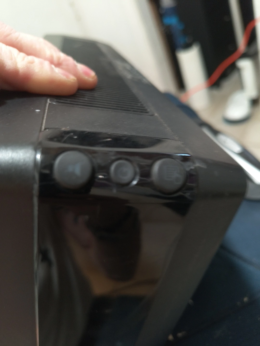 APC Back-UPS Pro 1000 Uninterruptible Power Supply - photo 2