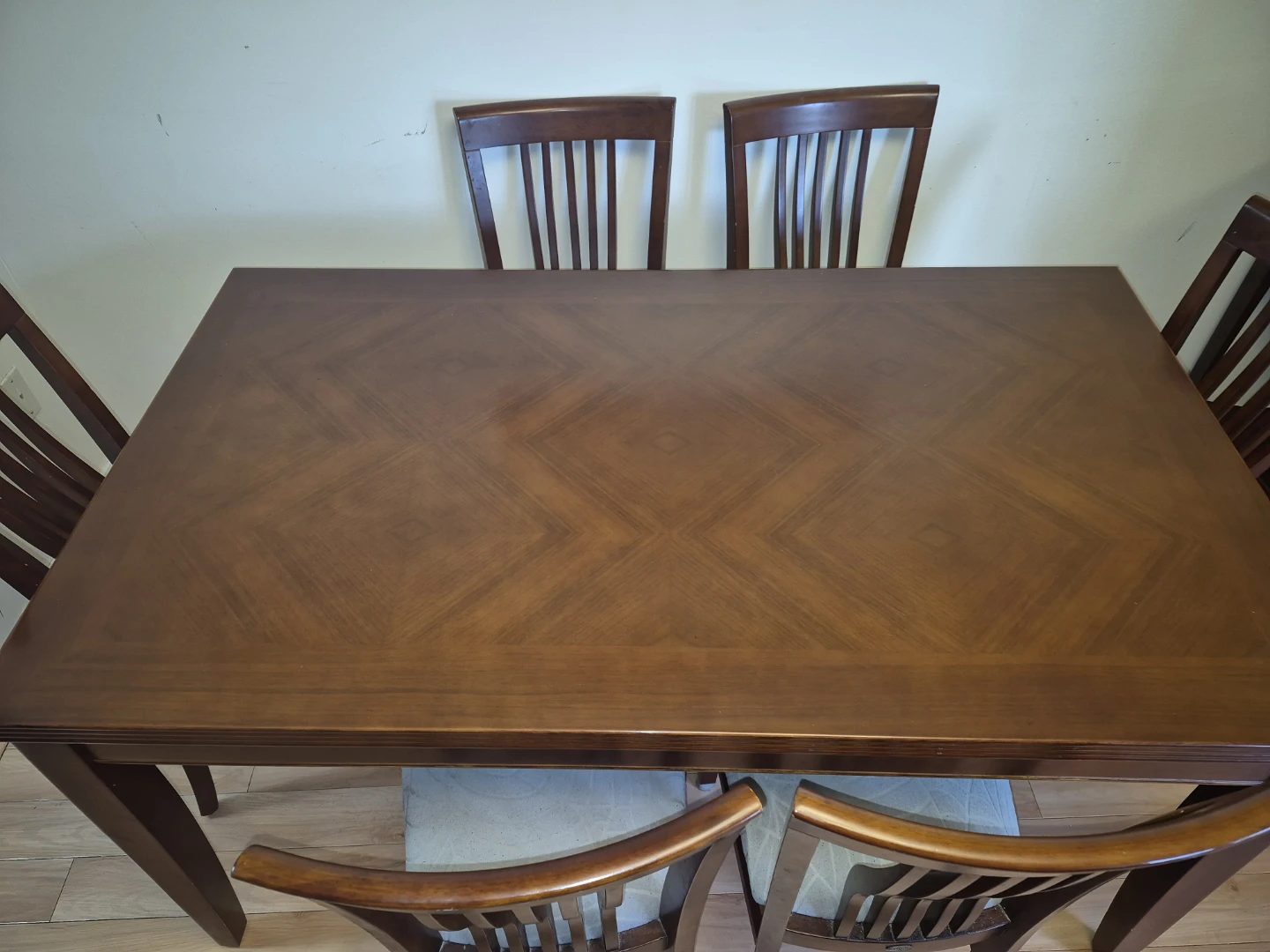 Elegant Dining Room Set – Table, 6 Chairs, Console & Mirror - photo 2