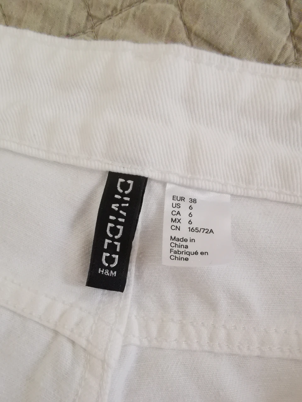 H&M Divided White Wide-Leg Jeans Size 6