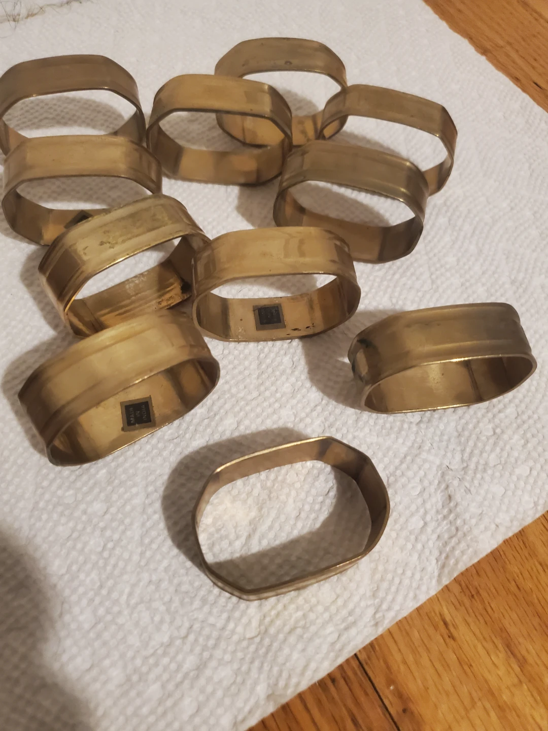 Set of 10 Brass Napkin Rings - photo 5