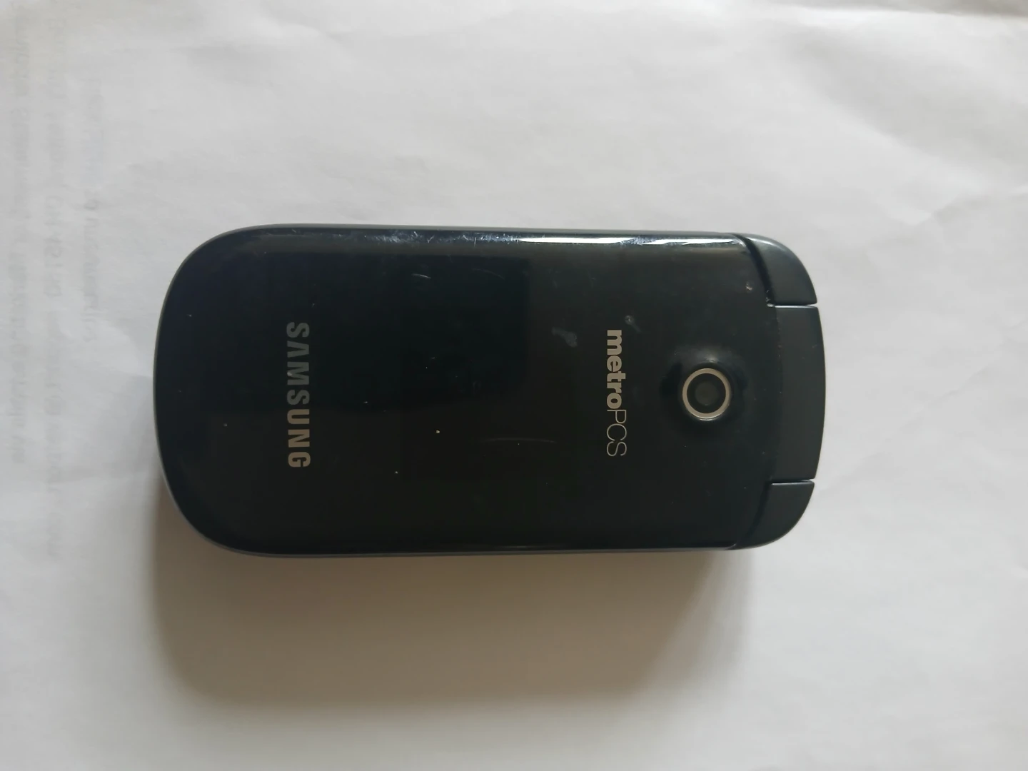 Samsung MetroPCS Flip Phone - photo 2