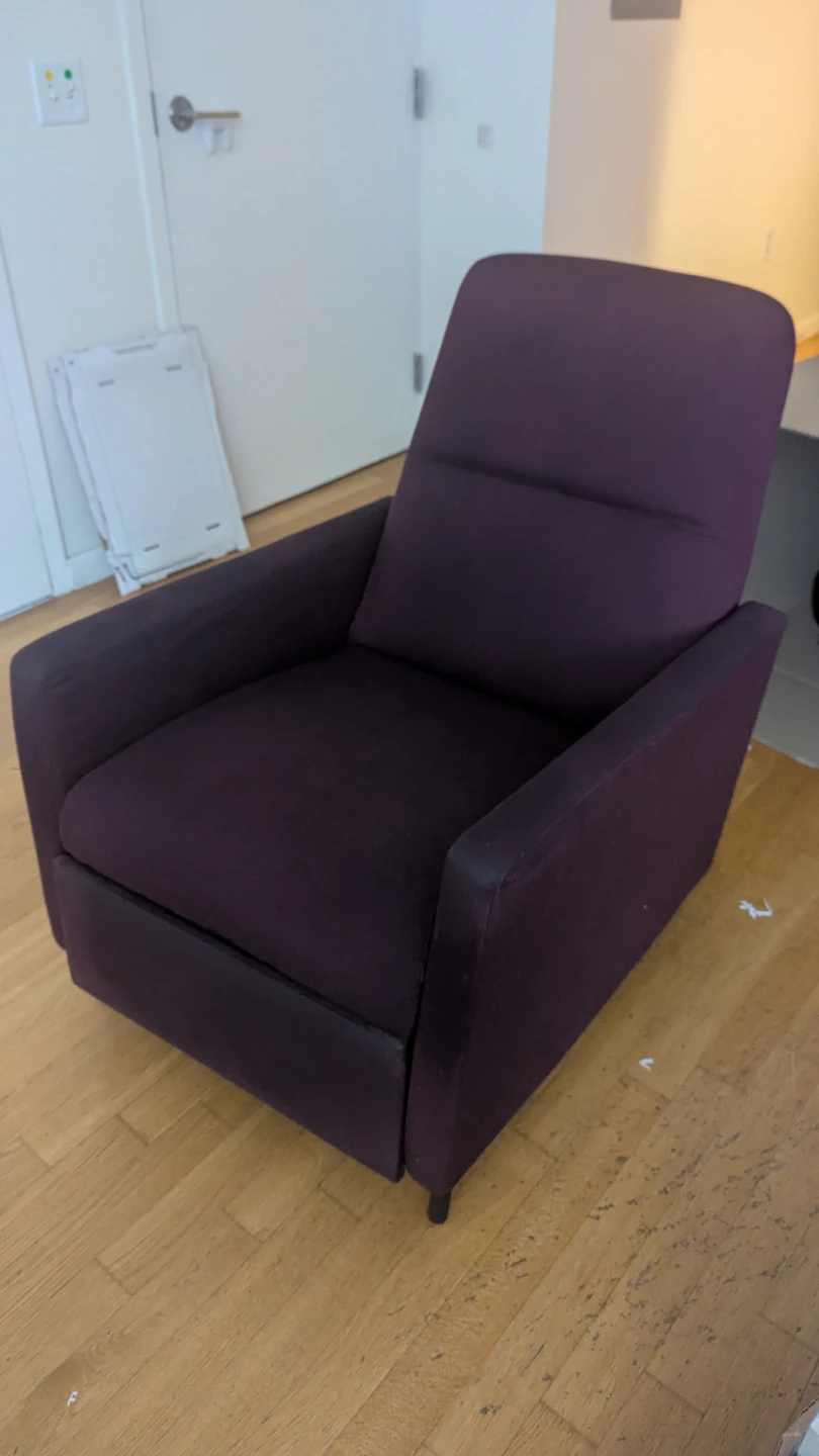 IKEA GISTAD Recliner Chair