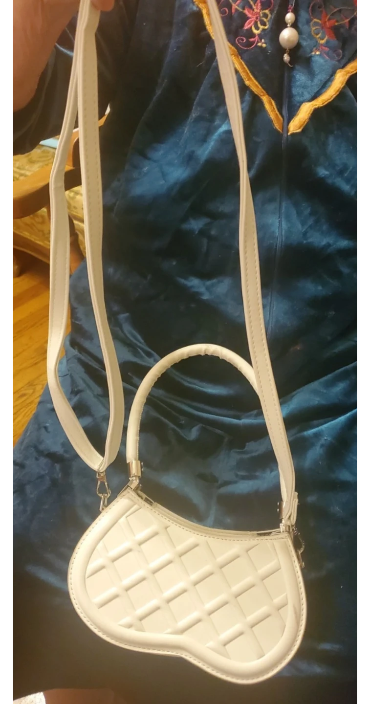 White Quilted Heart Shoulder Bag with Silver Hardware - photo 4