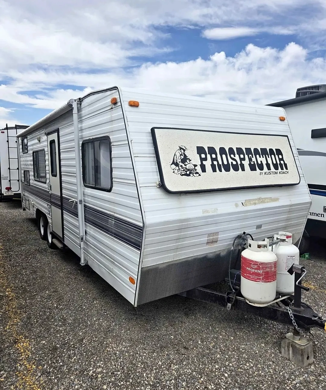 1997 Kustom Koach Prospector Travel Trailer - photo 2