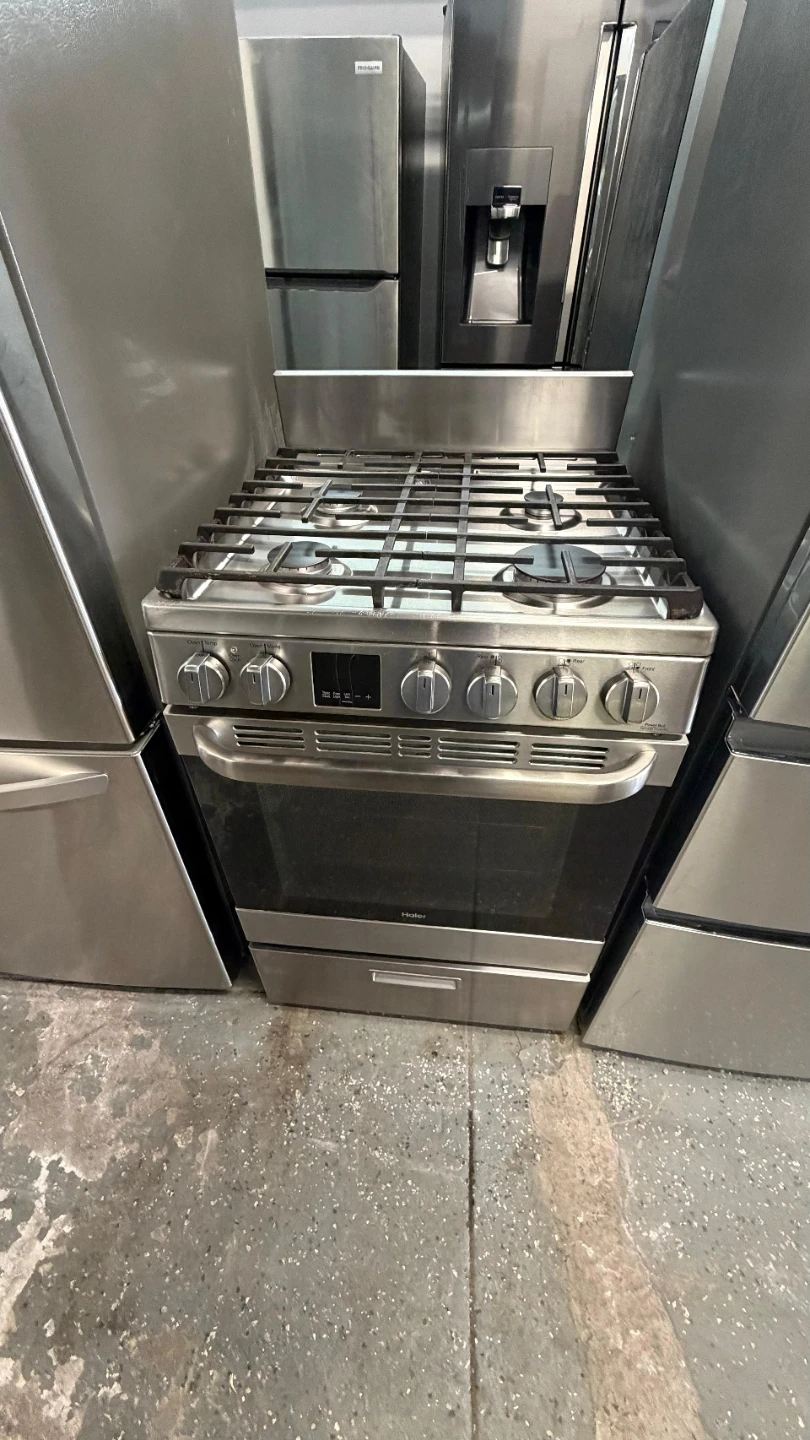 Haier 24in Stainless steel gas stove