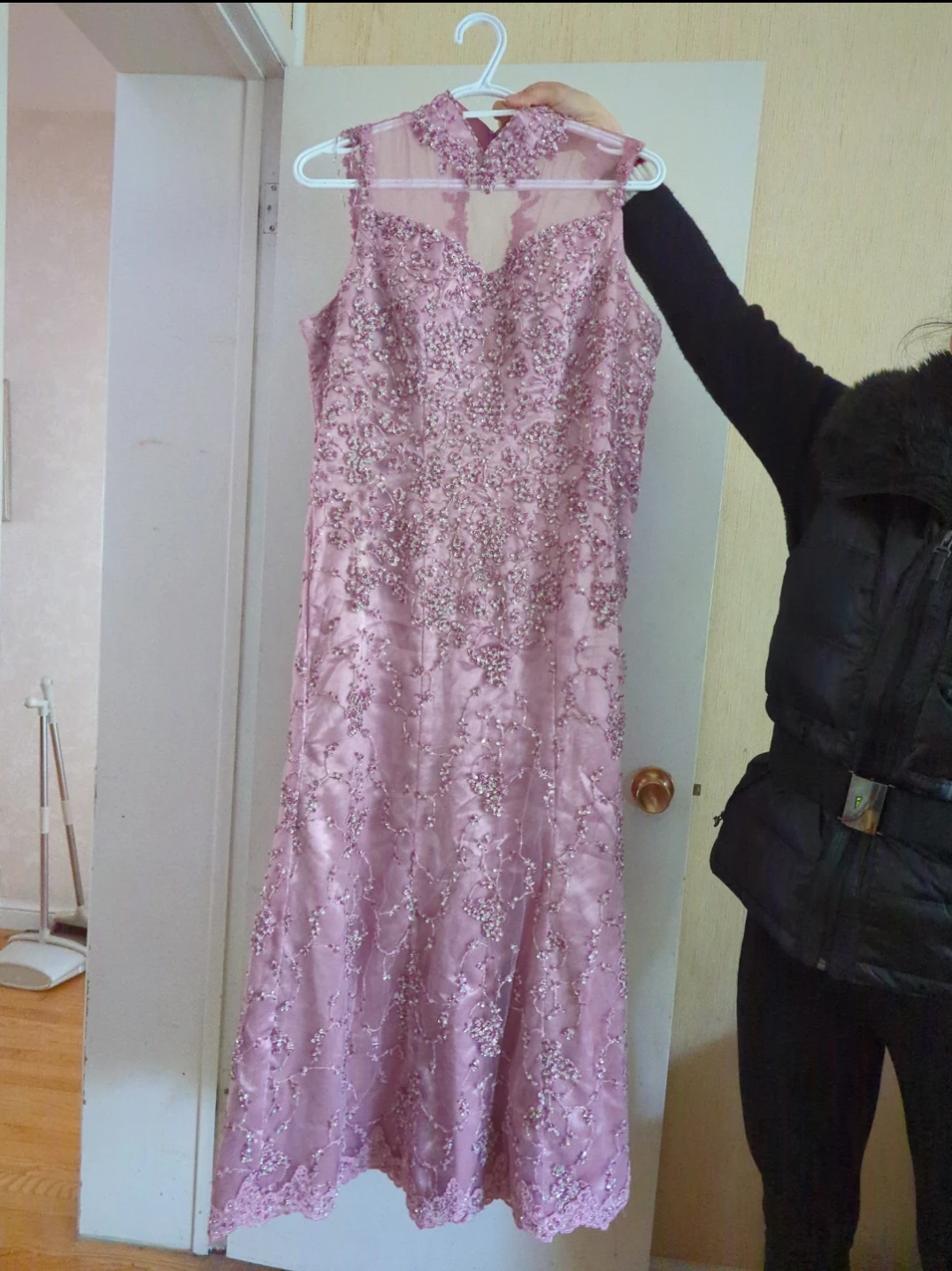Prom - Beautiful Dusty Rose Beaded Formal Dress ⚽