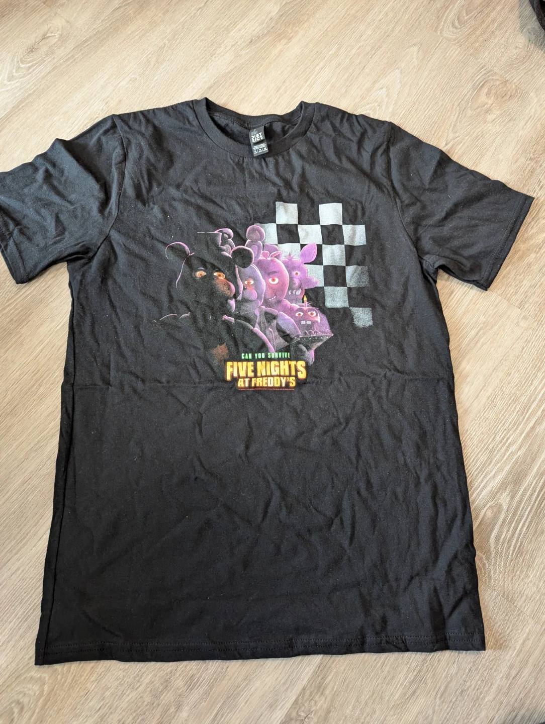 Five Nights at Freddy's Graphic T-Shirt ⚽