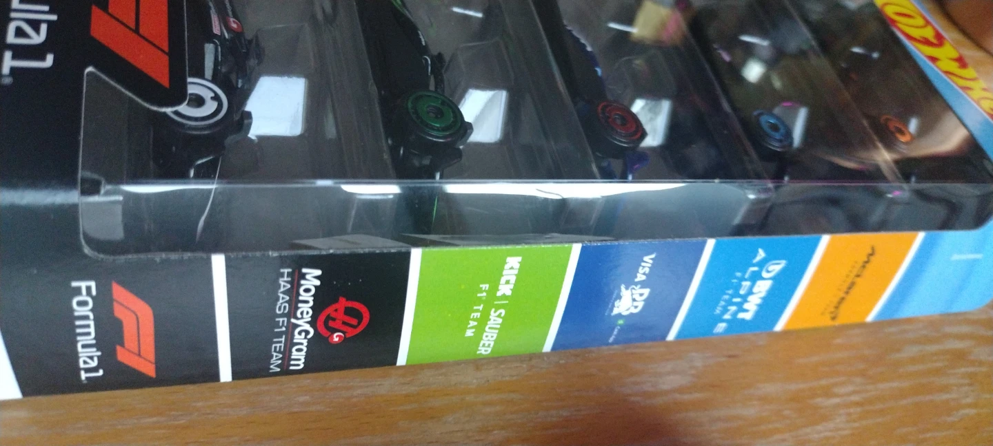 2024 Hot Wheels Formula 1 5-Car Set - photo 2