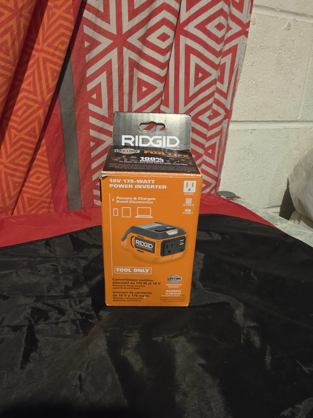 RIDGID 18V 175-Watt Power Inverter - photo 2