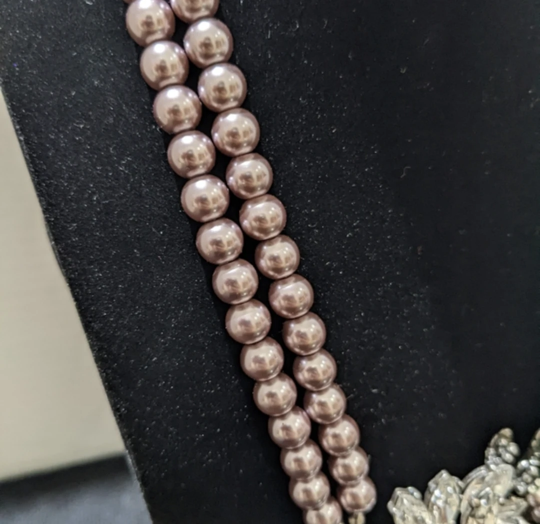 Pearl and Crystal Flower Necklace - photo 3