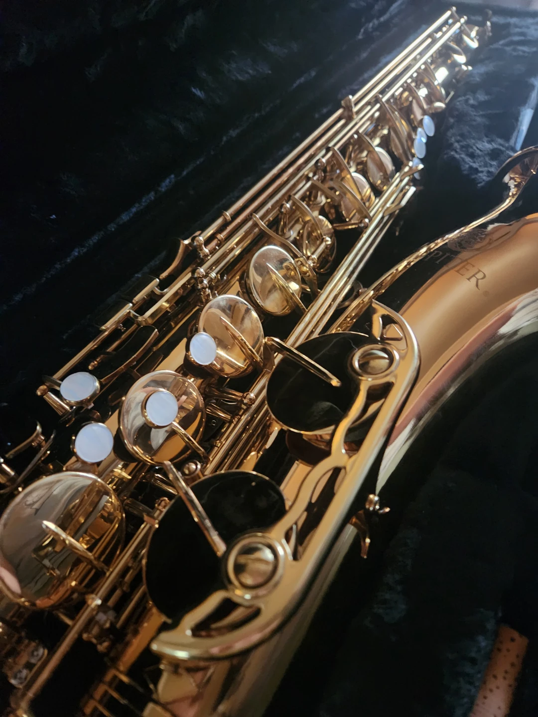 Jupiter JTS500 Tenor Saxophone - photo 2