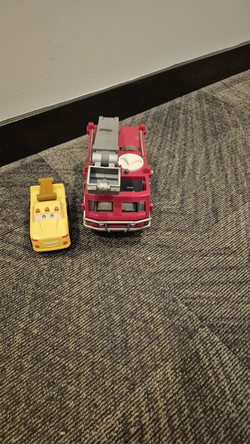 Fisher-Price Rescue Vehicle & Tow Truck Set