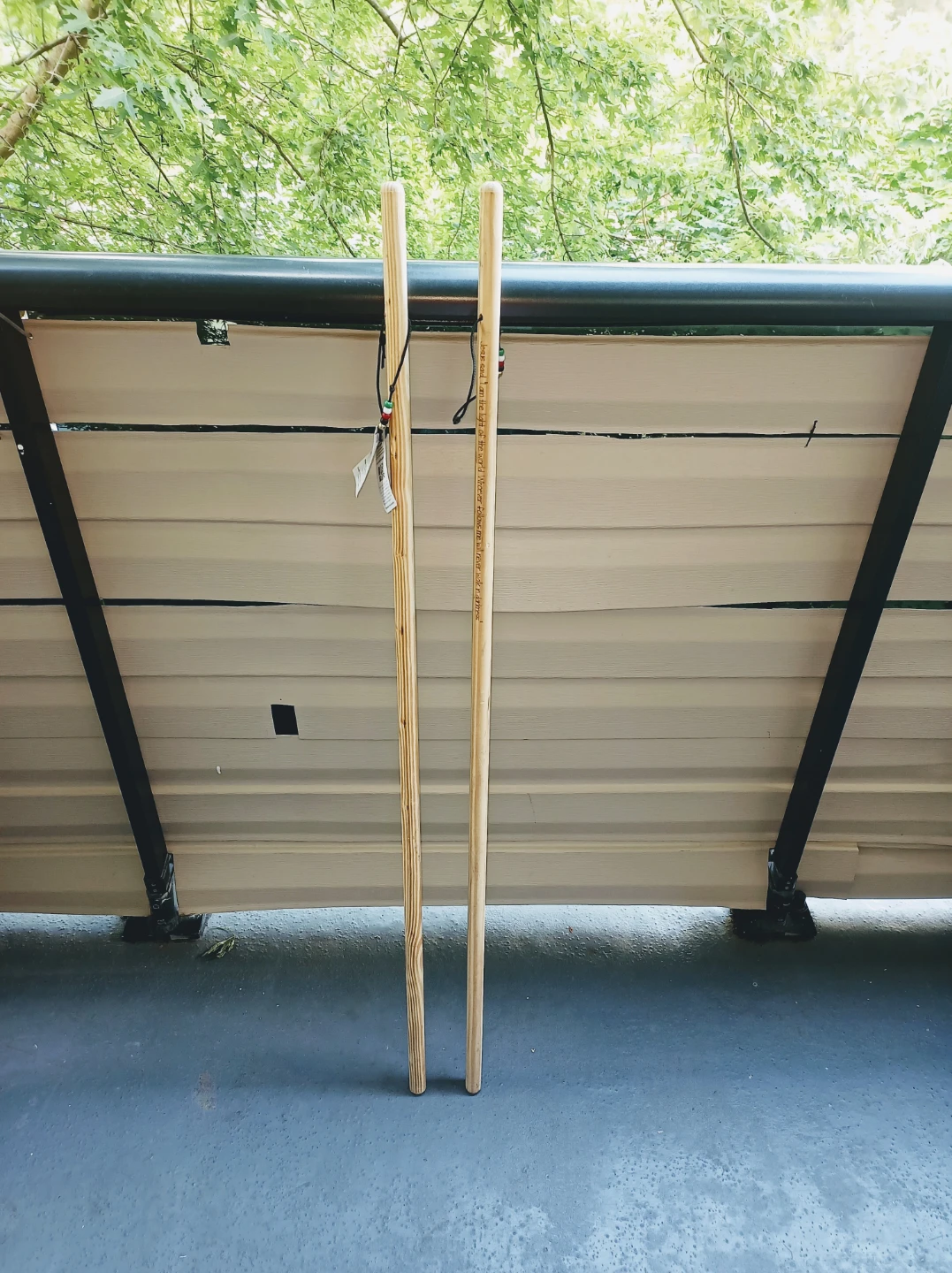 New~2xWooden Walking Sticks ⚽