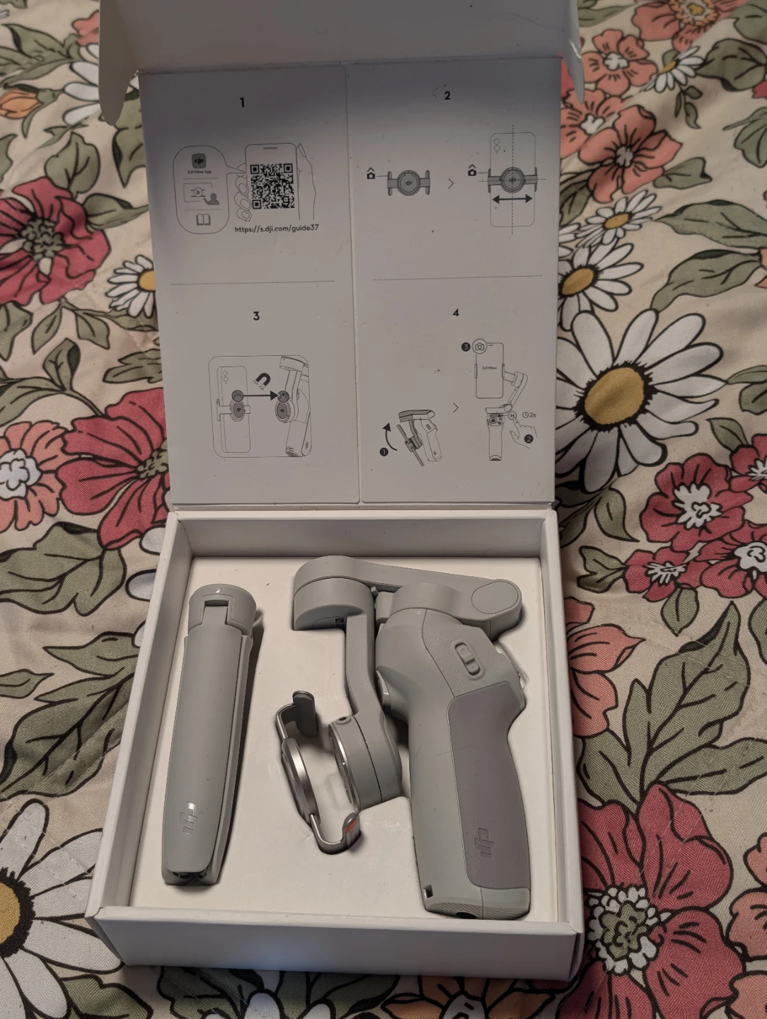 DJI Osmo Mobile SE Smartphone Gimbal Stabilizer - photo 3