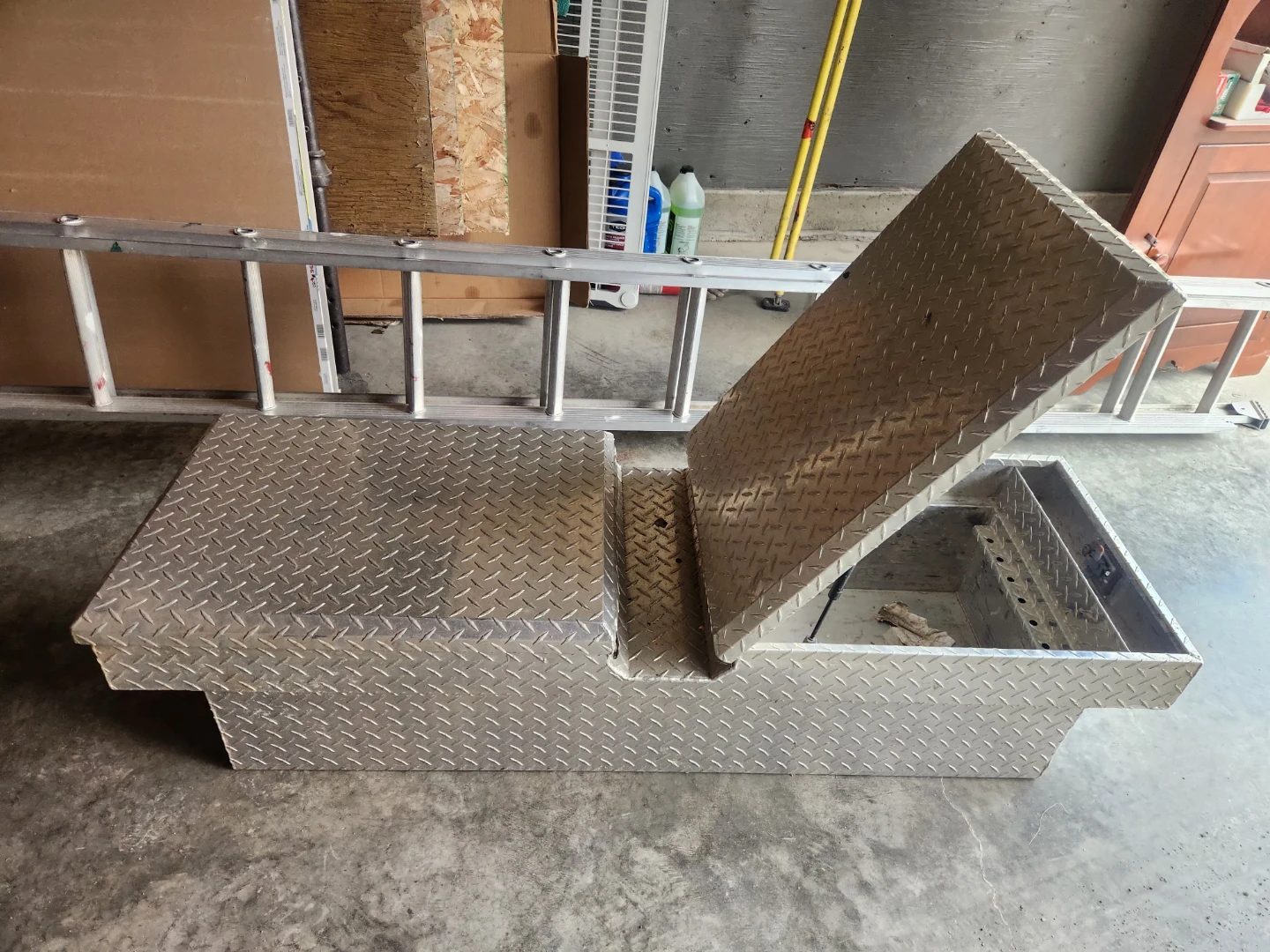 Aluminum Diamond Plate Tool Box