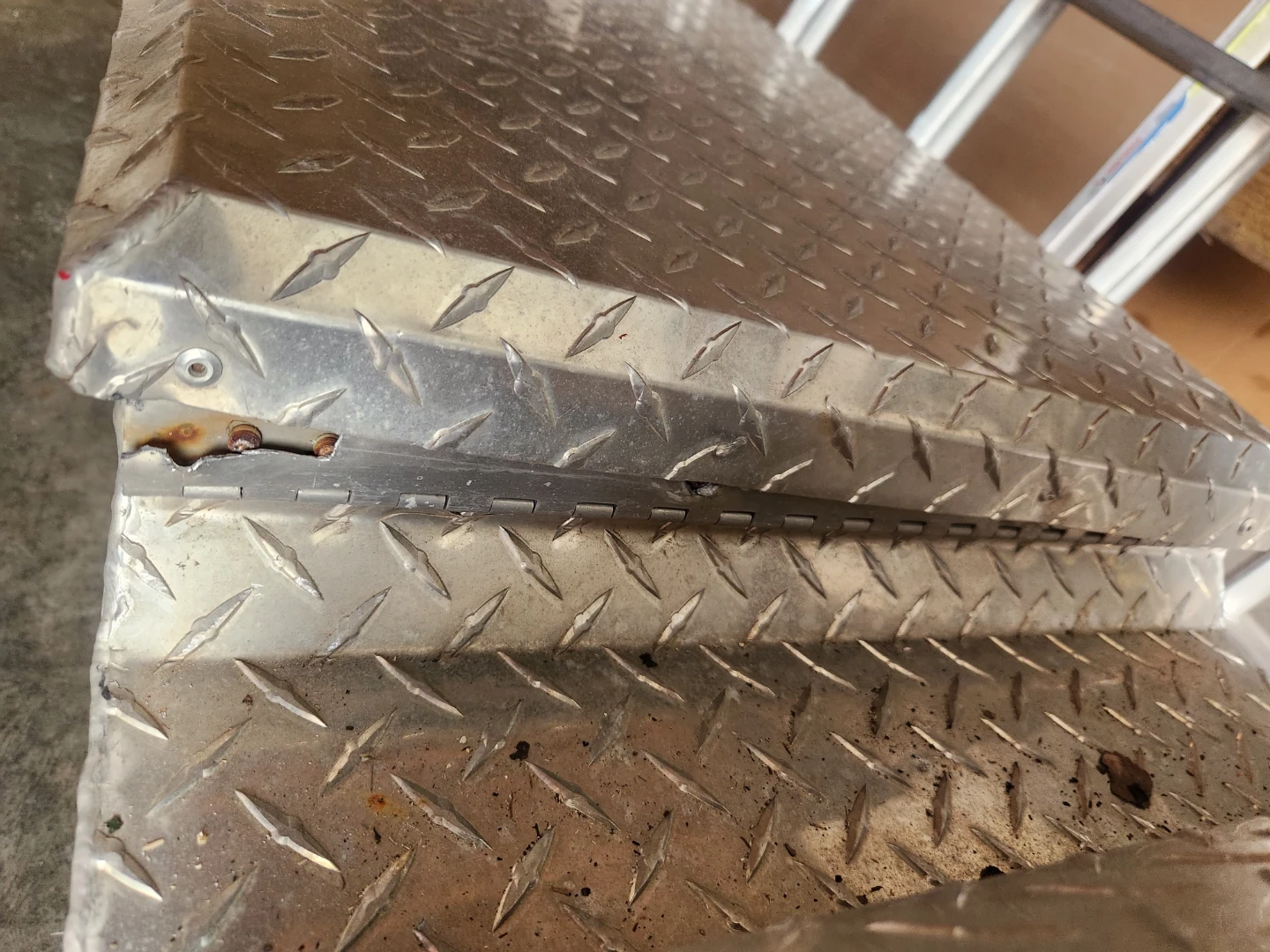 Aluminum Diamond Plate Tool Box - photo 3