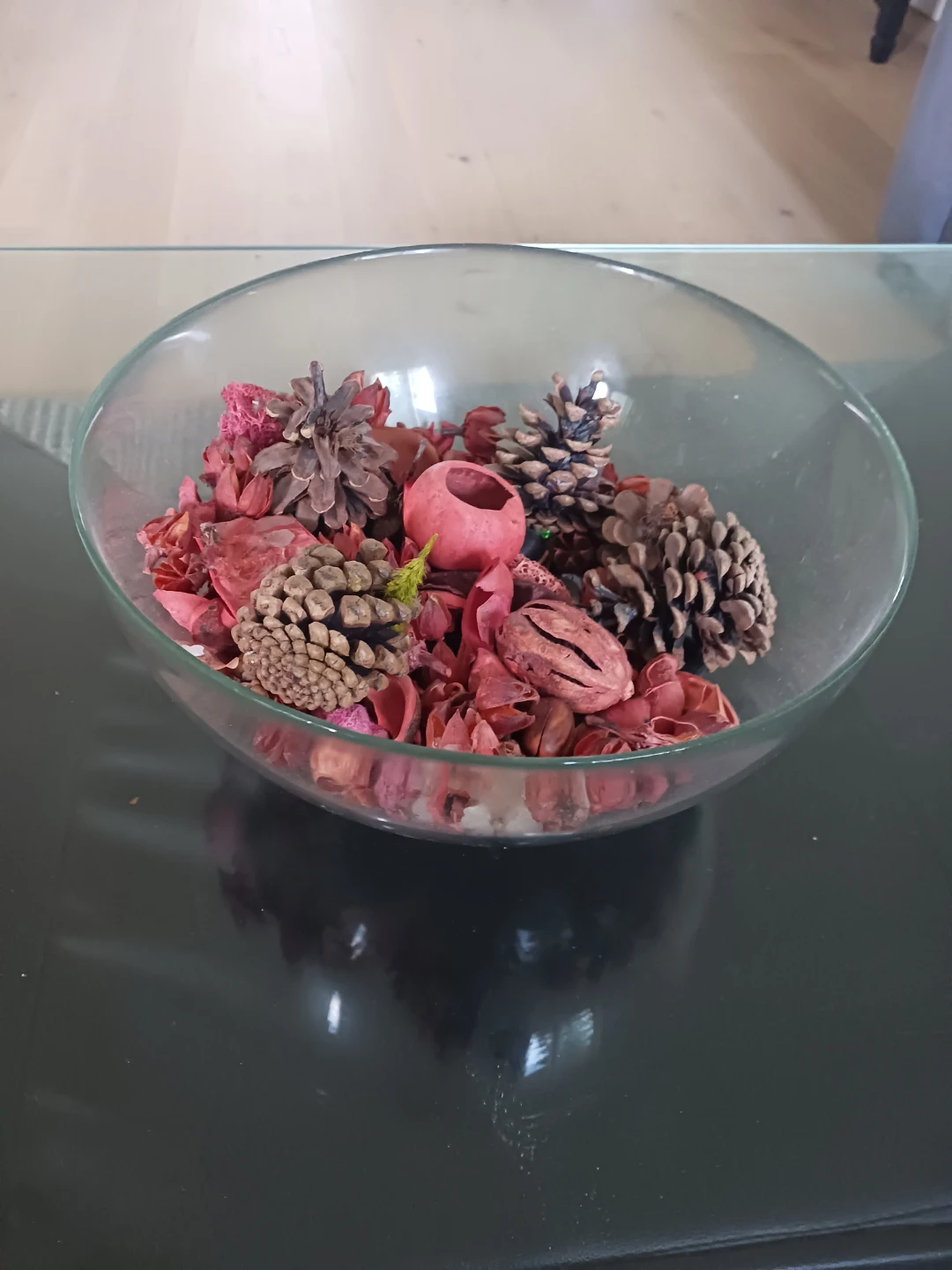 Potpourri bowl with pine cones and dried flowers - photo 2