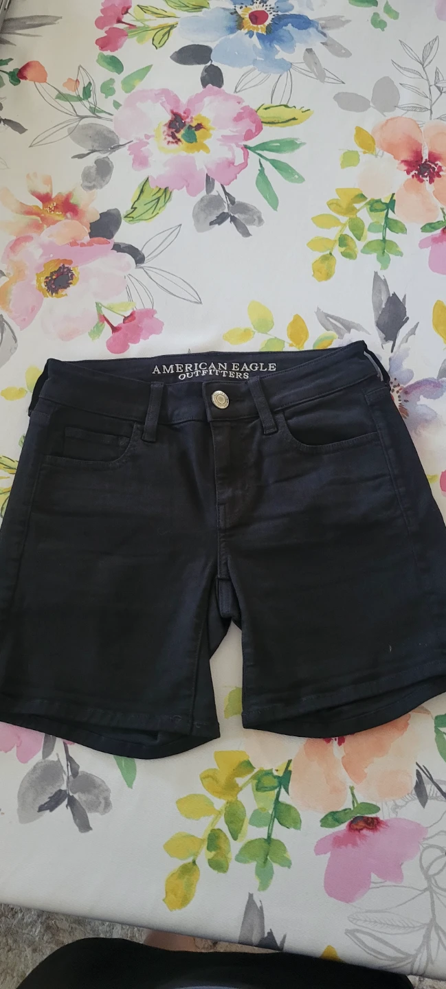 American Eagle Outfitters Black Midi Shorts Size 0