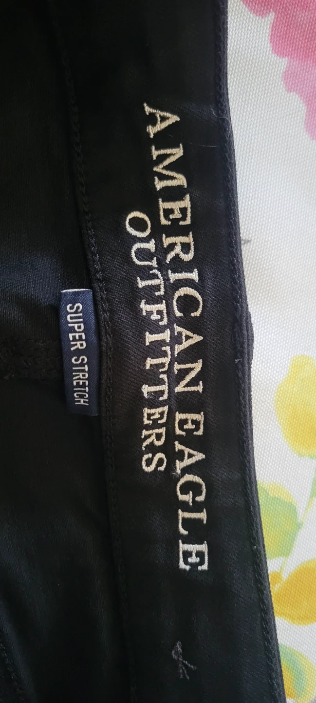 American Eagle Outfitters Black Midi Shorts Size 0 - photo 3