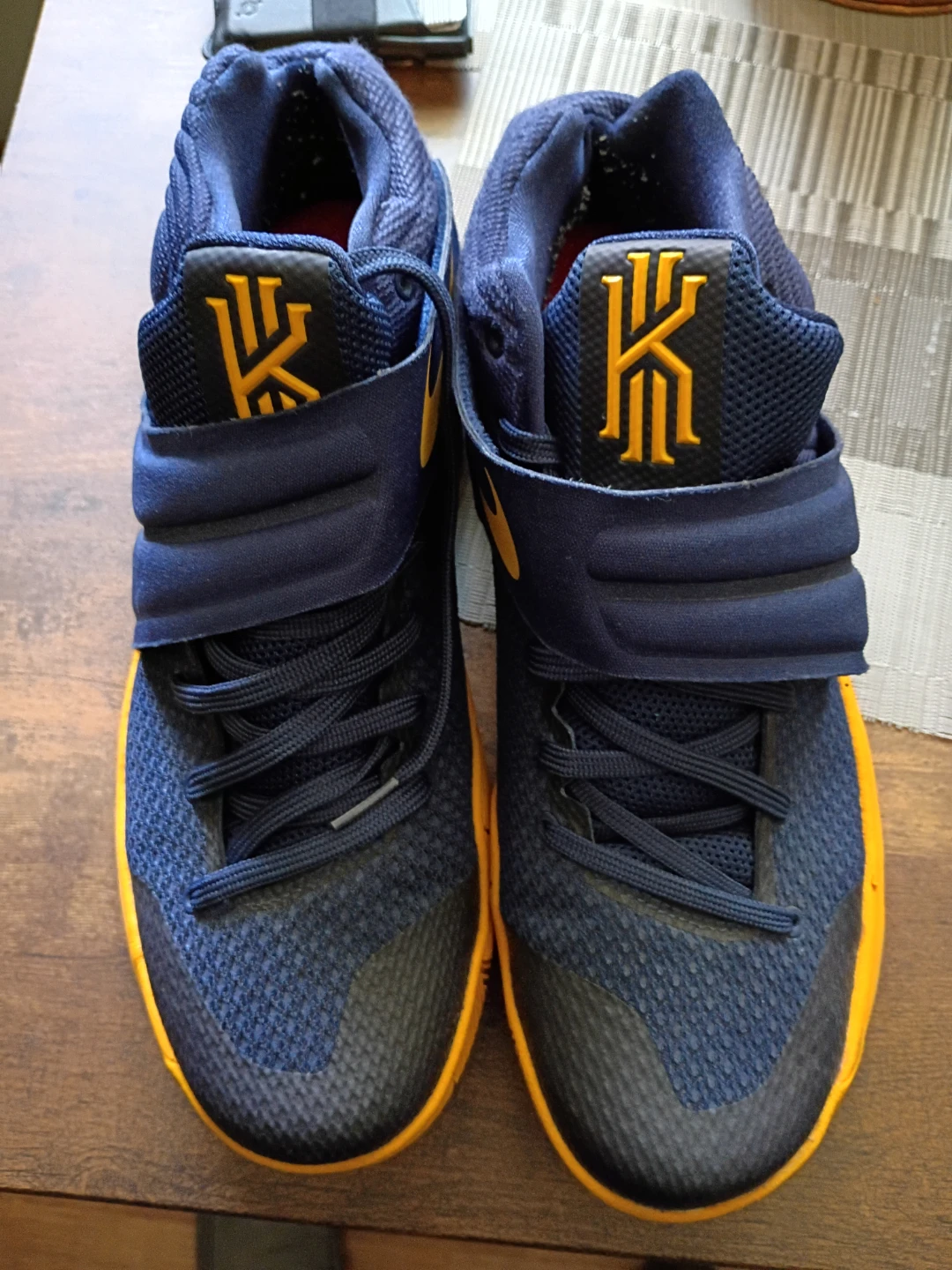 Nike Kyrie Flytrap II Navy Gold Basketball Shoes