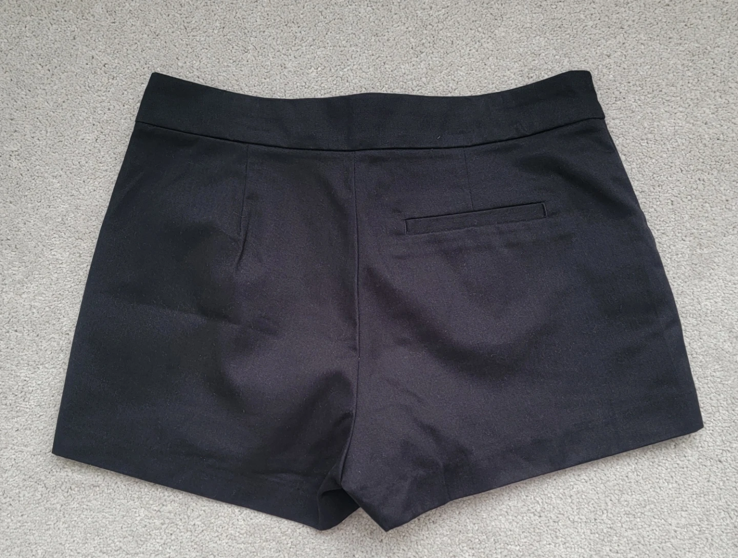 Black H&M Divided Skort Size 6 - photo 2