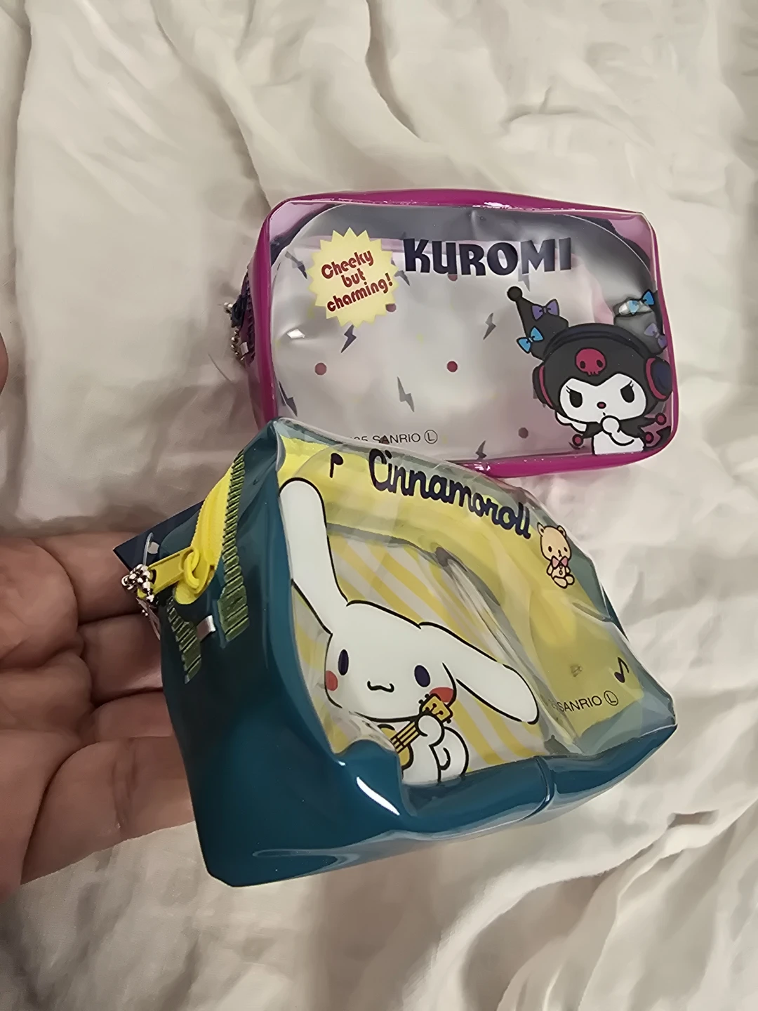⚽️ New  Sanrio Cinnamoroll & Kuromi Vinyl Pouches - photo 4