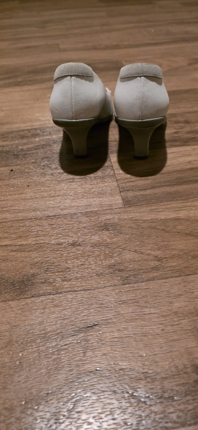 Prada White Leather Buckle Heels - photo 3