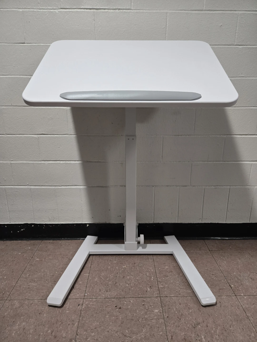 Mobile Adjustable Height Tilt-Top Laptop Desk Podium - photo 4
