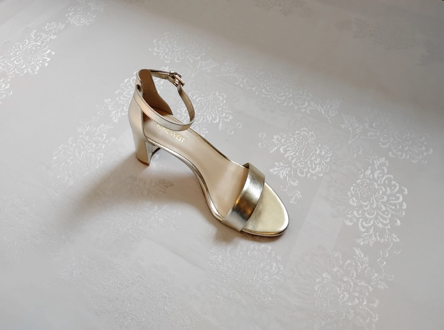 ⚽ Nine West Gold Block Heels